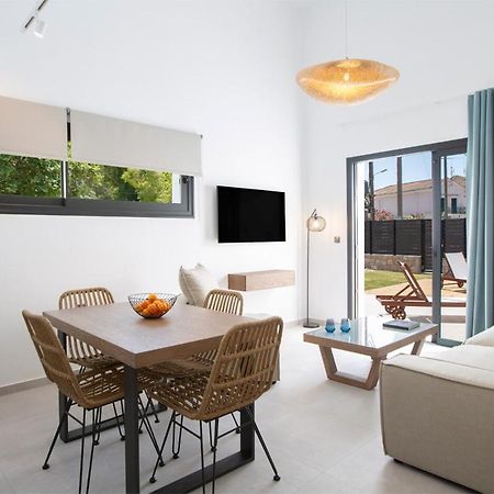 Seascape Villas Vassiliki - Beachfront Villas Екстериор снимка