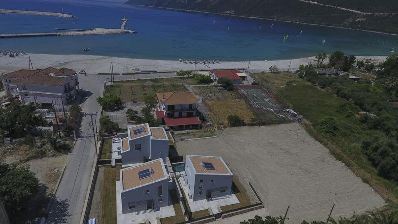 Seascape Villas Vassiliki - Beachfront Villas Екстериор снимка