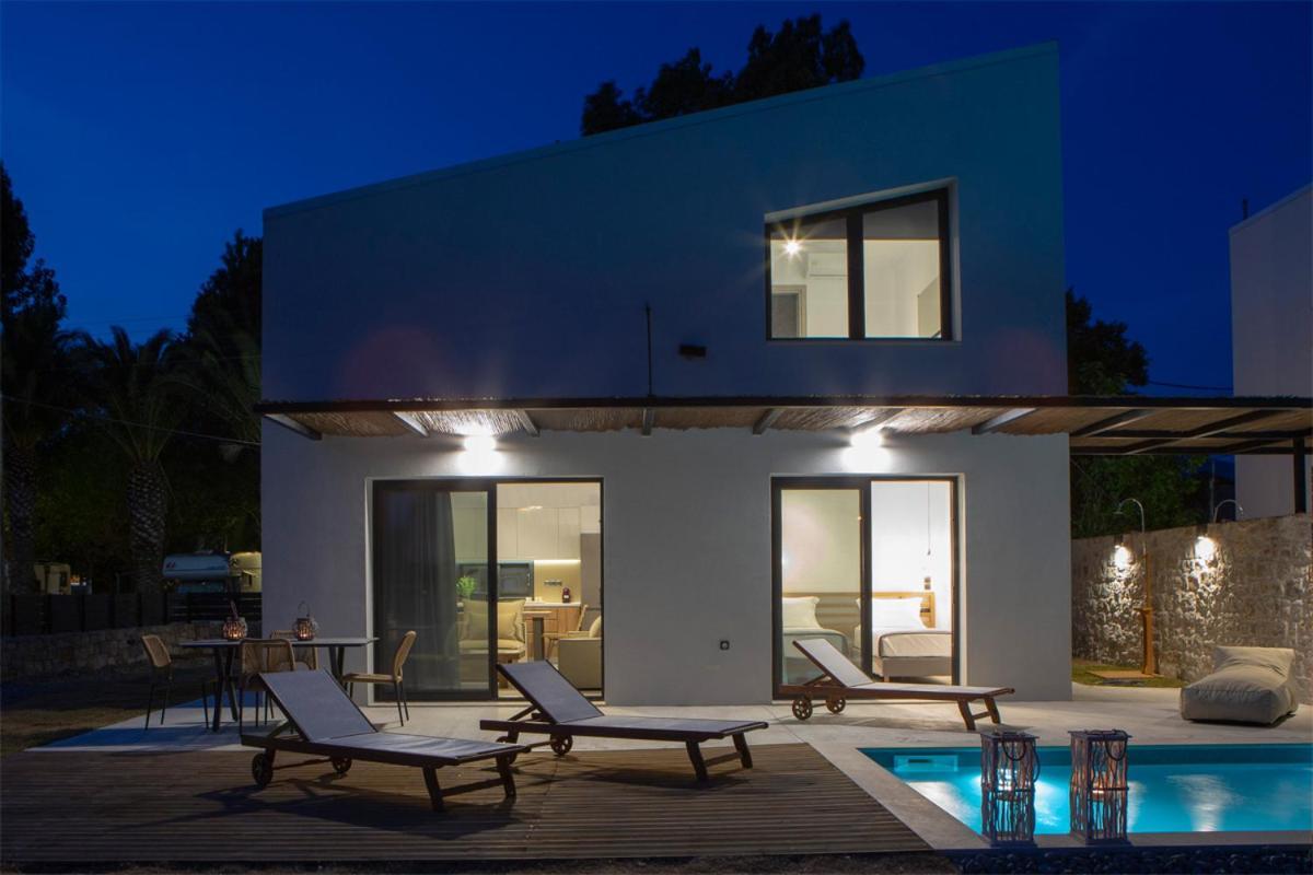 Seascape Villas Vassiliki - Beachfront Villas Екстериор снимка