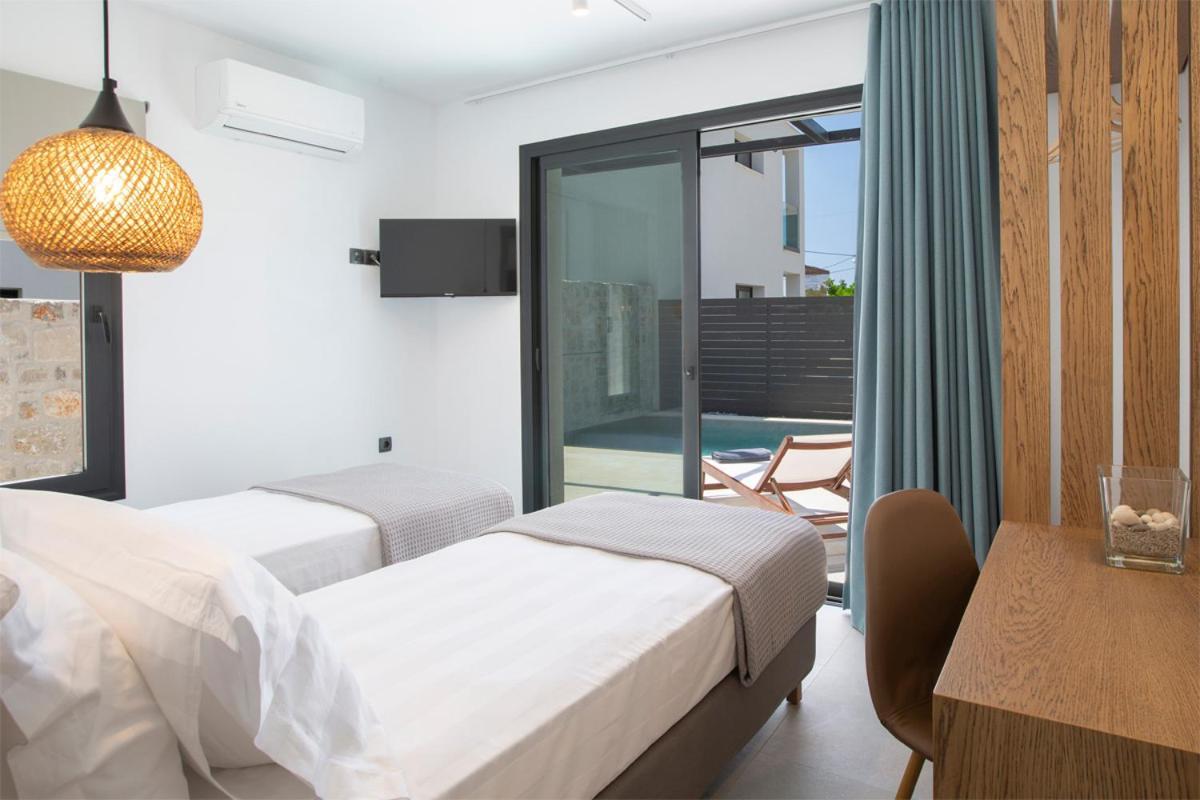 Seascape Villas Vassiliki - Beachfront Villas Екстериор снимка